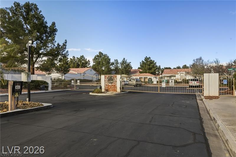 8798 Beacon Harbor Avenue Property Photo 7