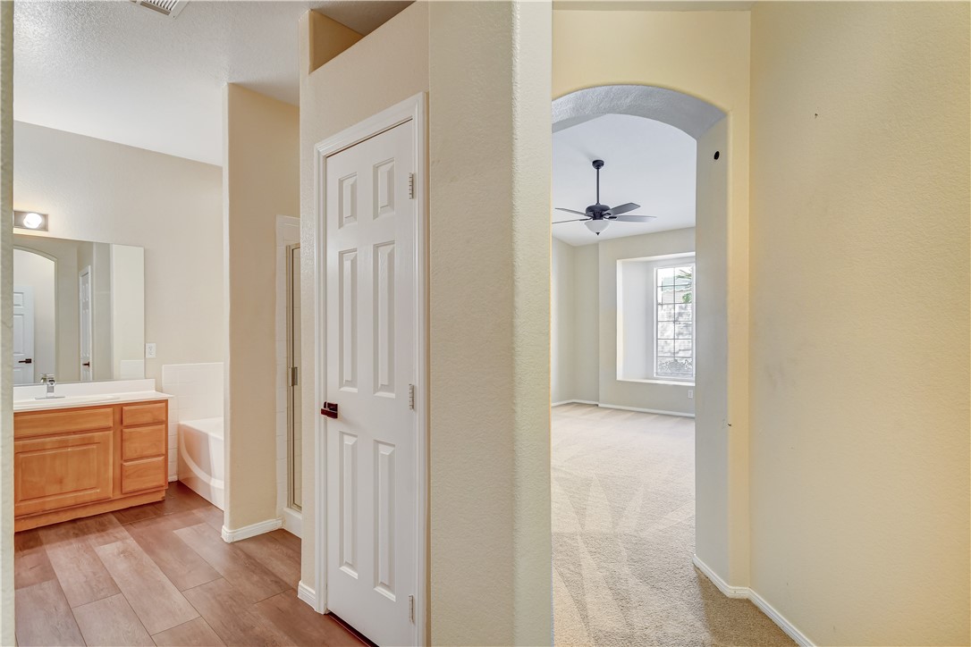 8798 Beacon Harbor Avenue Property Photo 24
