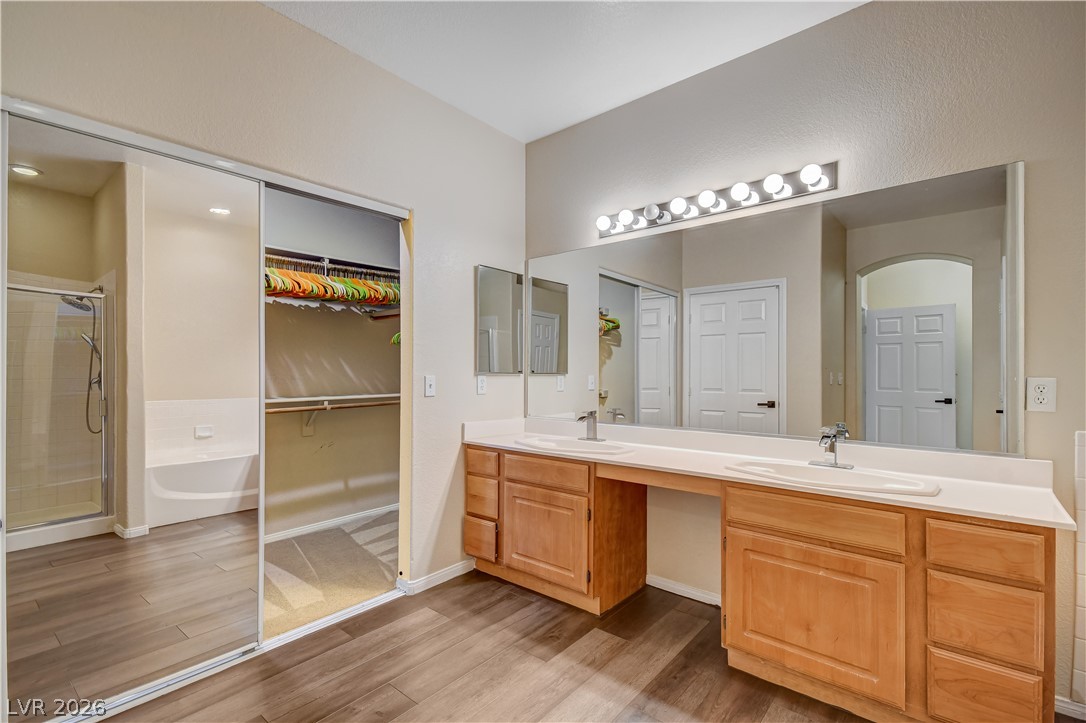 8798 Beacon Harbor Avenue Property Photo 26
