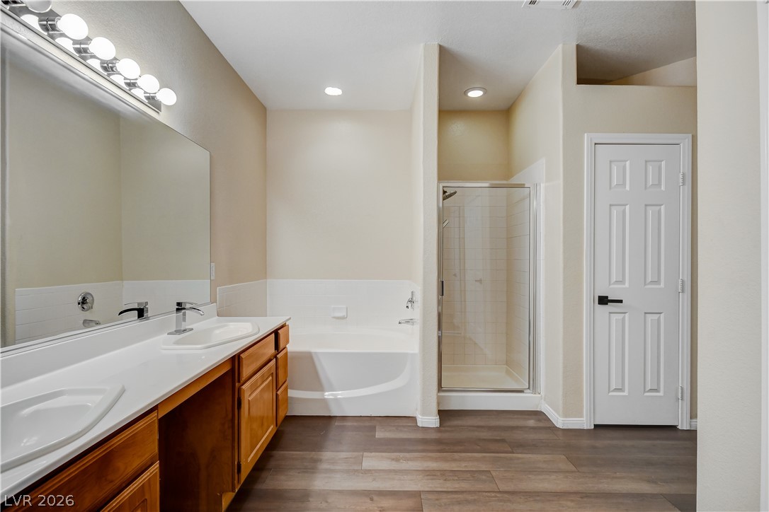 8798 Beacon Harbor Avenue Property Photo 28