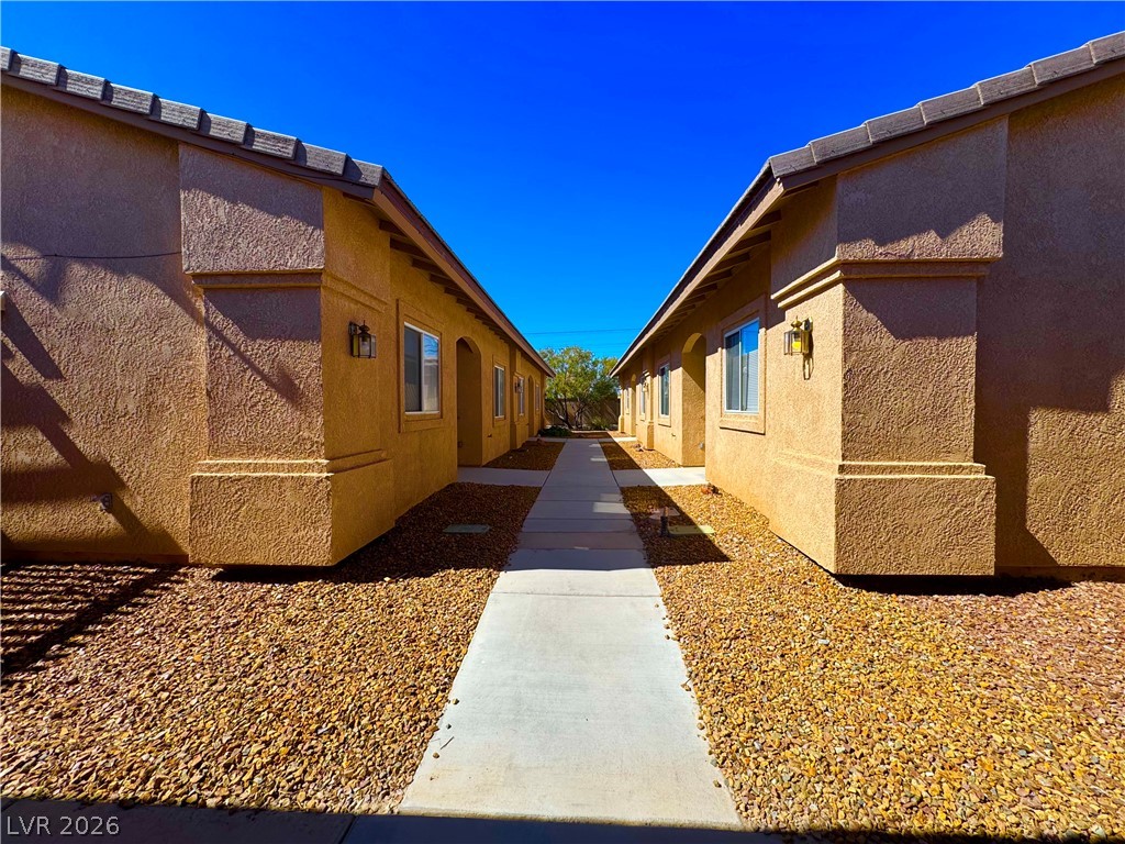 1090 Potro Avenue D Property Photo 1