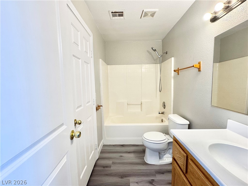 1030 Marne Court C Property Photo 6
