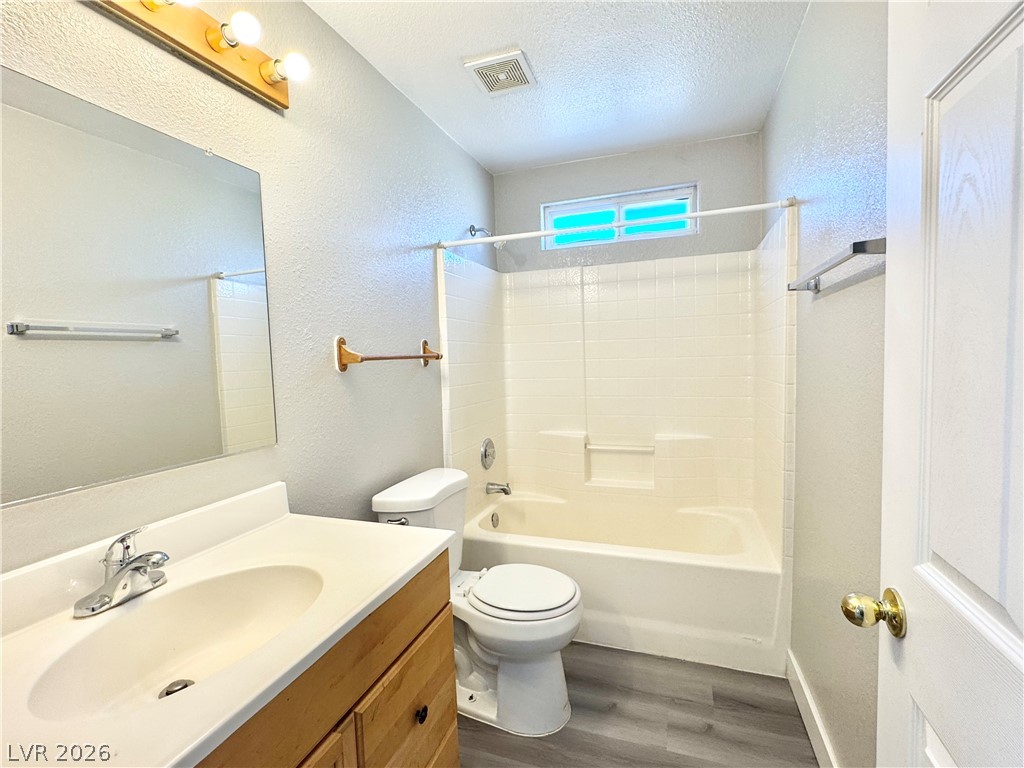 1030 Marne Court C Property Photo 9