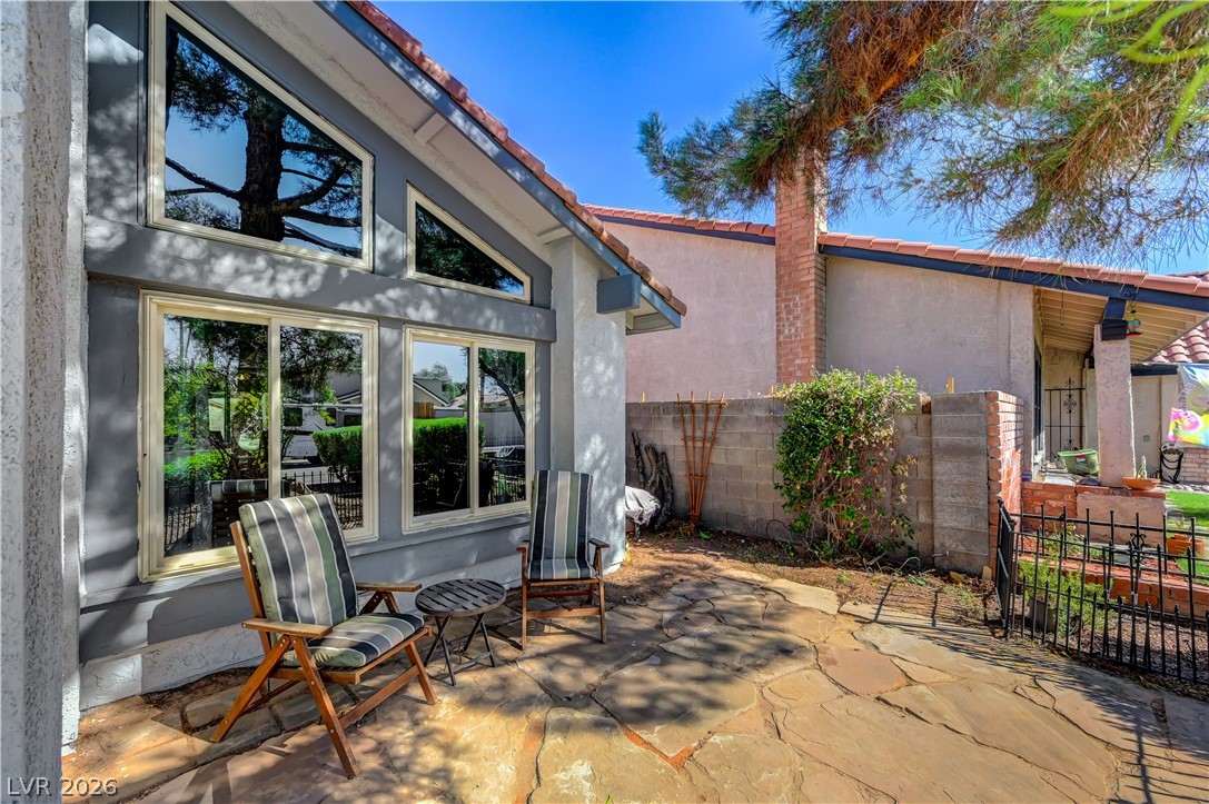 342 Fuente Drive Property Photo 3