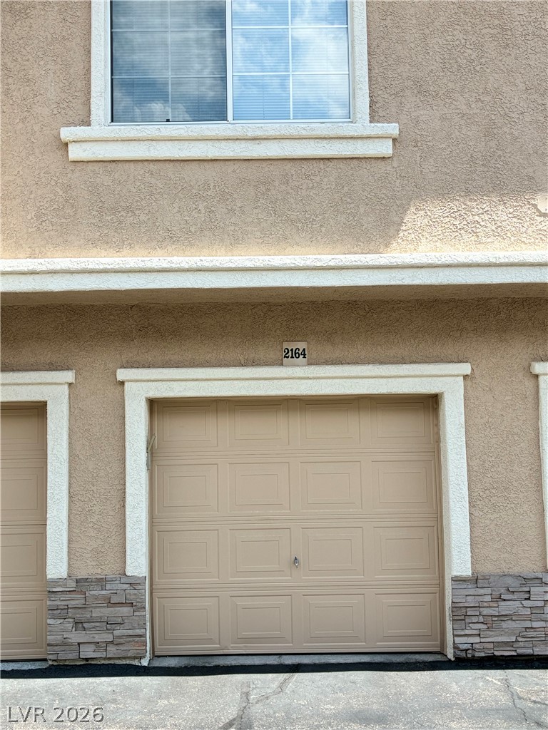 9901 Trailwood Drive 2164 Property Photo 1