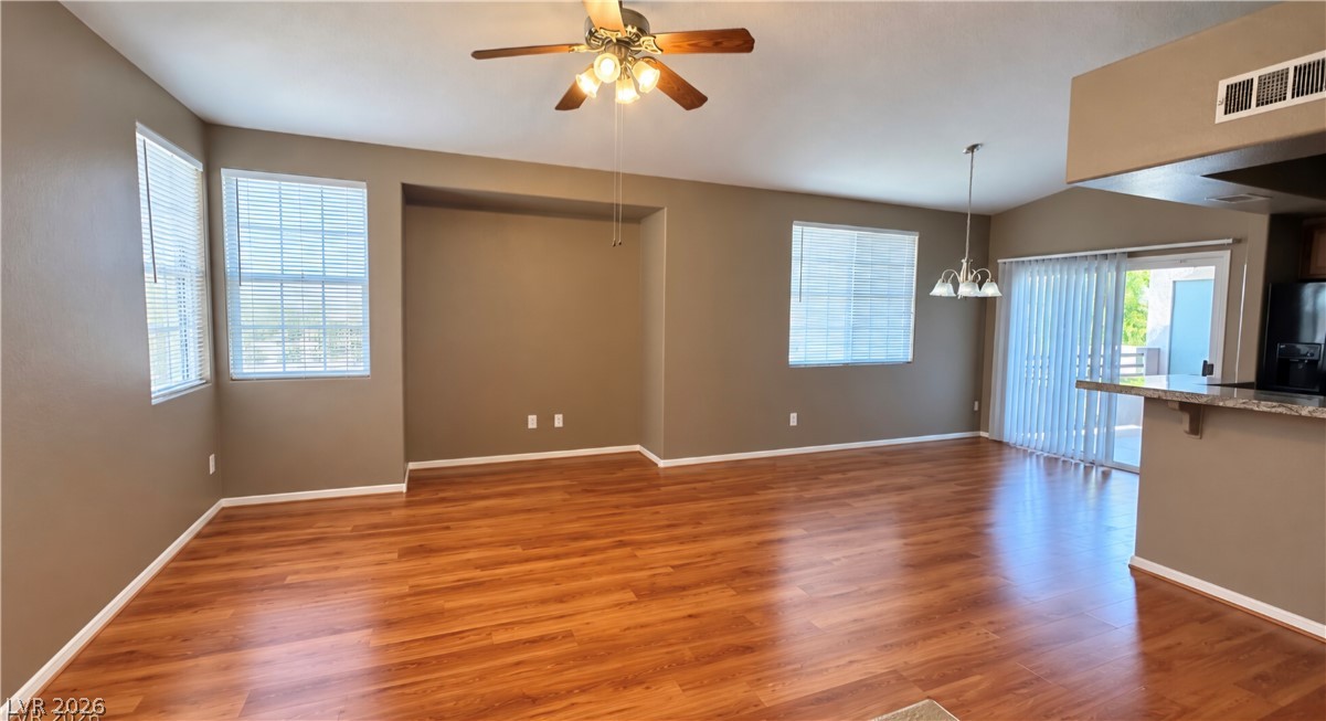 9901 Trailwood Drive 2164 Property Photo 4