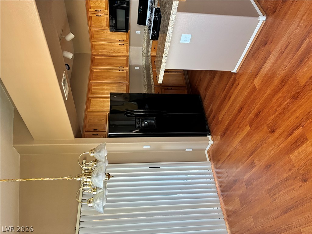 9901 Trailwood Drive 2164 Property Photo 6