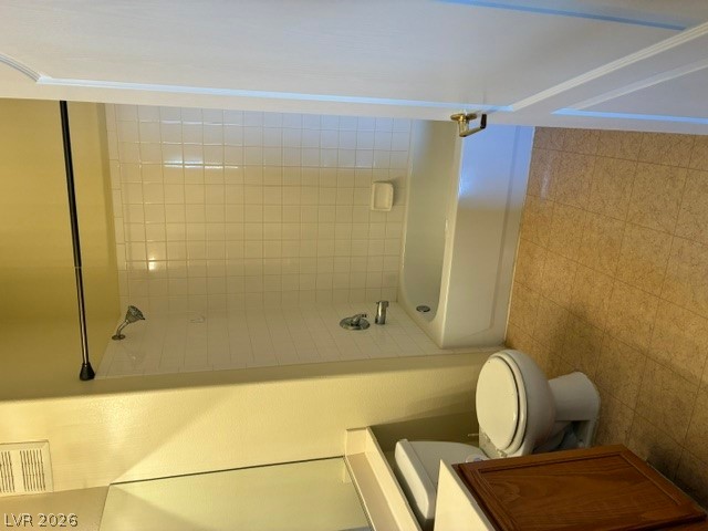 9901 Trailwood Drive 2164 Property Photo 12