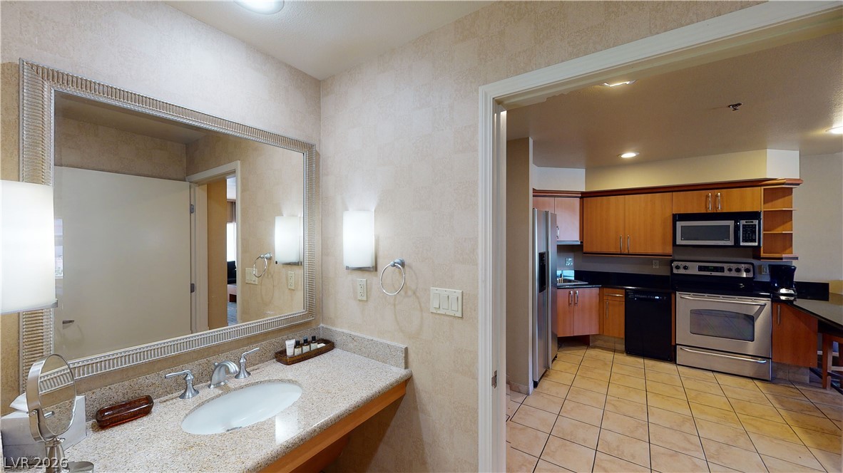 211 East Flamingo Road 202 Property Photo 14