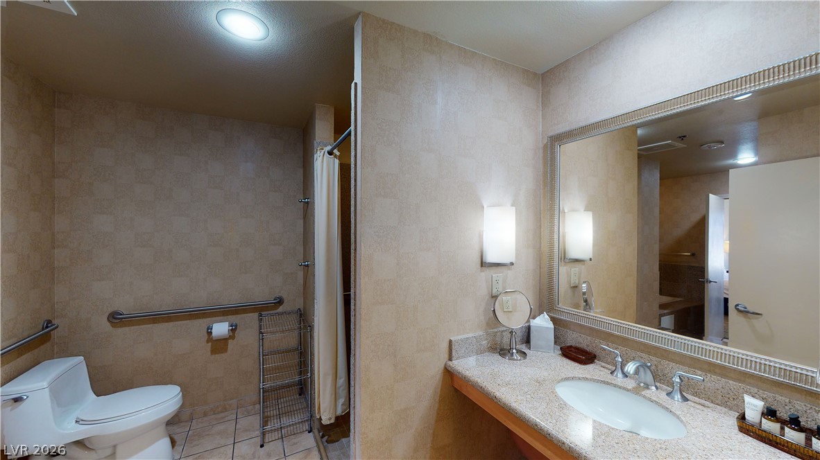 211 East Flamingo Road 202 Property Photo 17