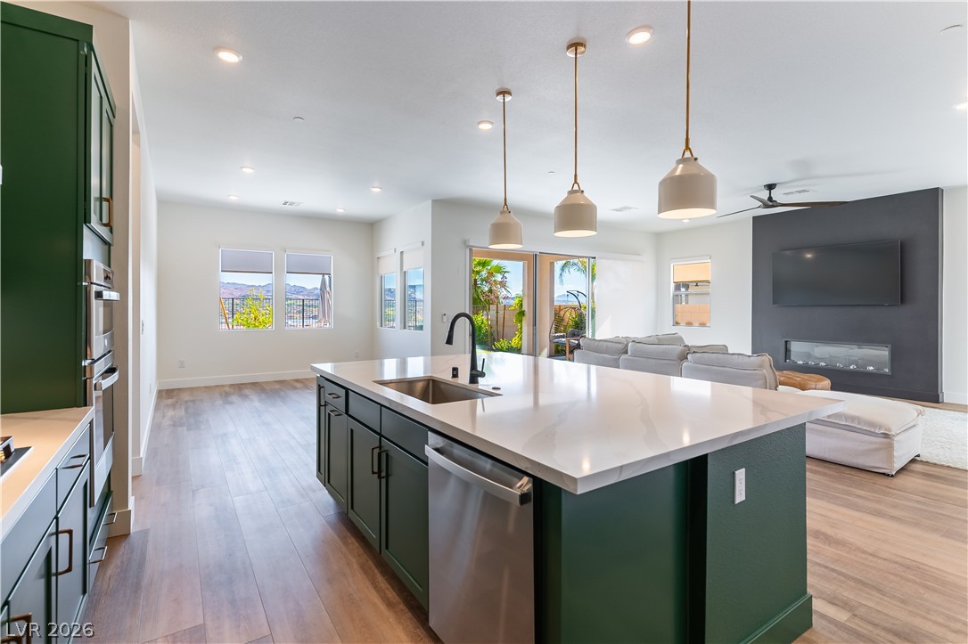 351 Portus Delphini Court Property Photo 8