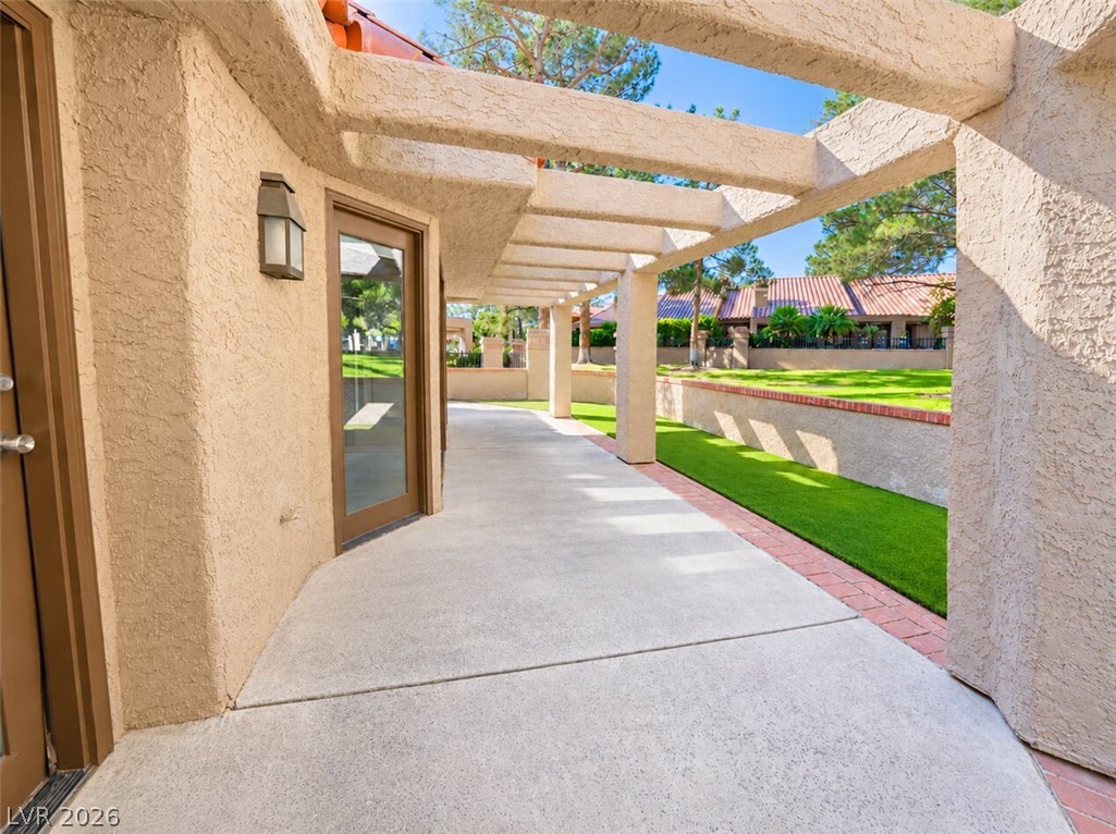 7163 Mission Hills Drive Property Photo 31