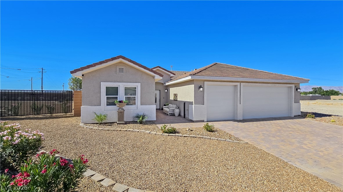 5471 Lincolnwood Court Property Photo 1
