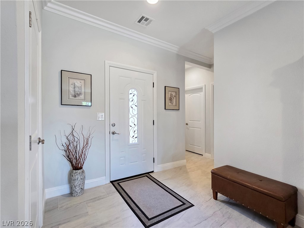 5471 Lincolnwood Court Property Photo 4