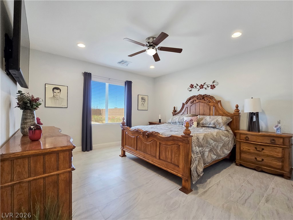 5471 Lincolnwood Court Property Photo 27