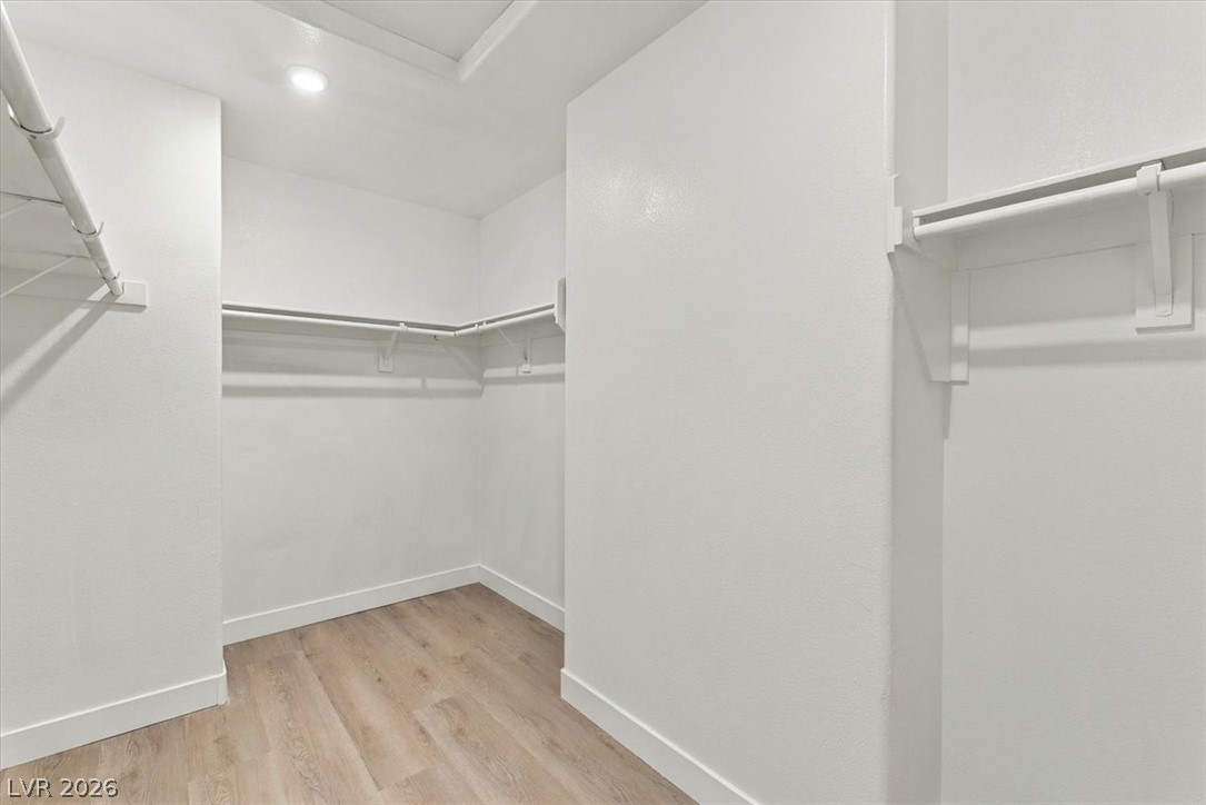 347 Basin Falls Street Property Photo 18