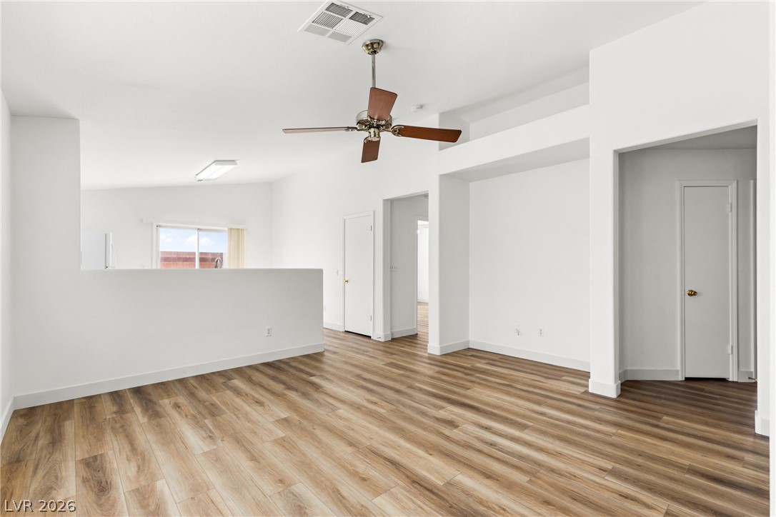 5429 Bridgehampton Avenue Property Photo 6