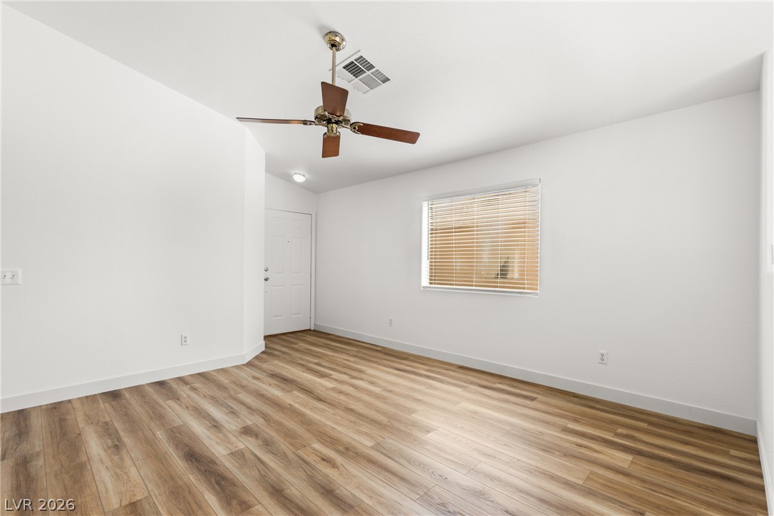 5429 Bridgehampton Avenue Property Photo 8