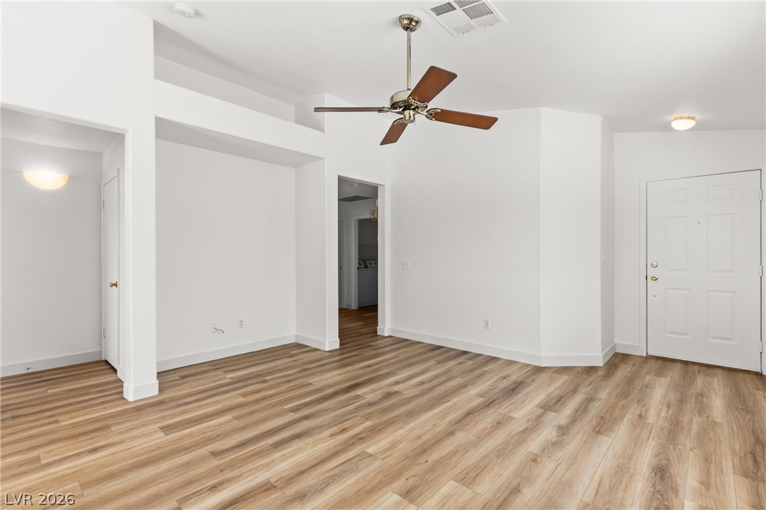 5429 Bridgehampton Avenue Property Photo 9