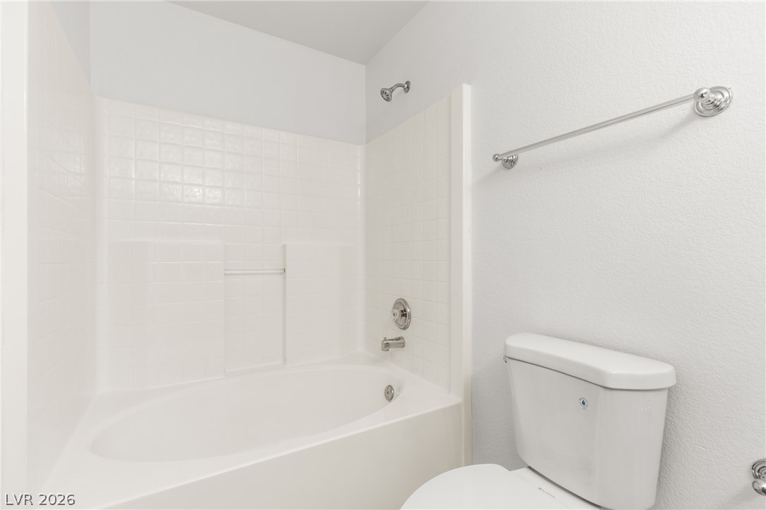 5429 Bridgehampton Avenue Property Photo 22