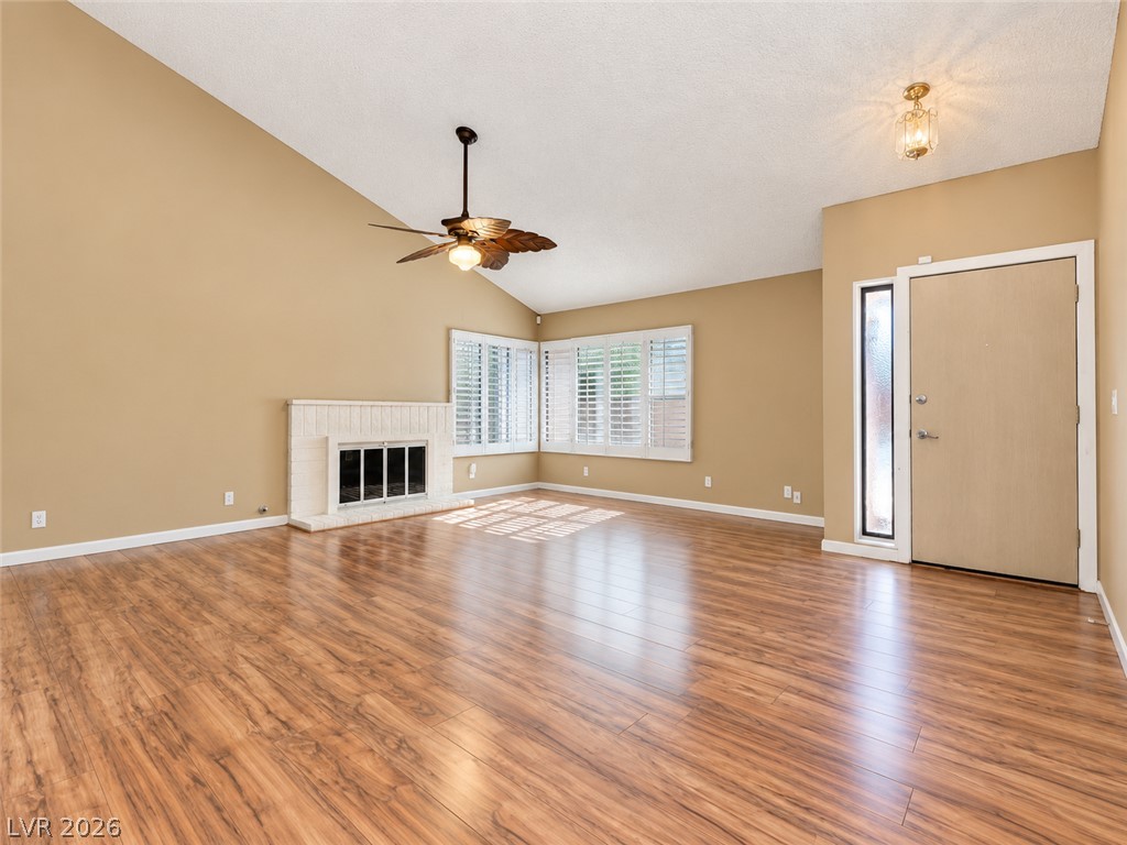 6672 Peachtree Lane Property Photo 4