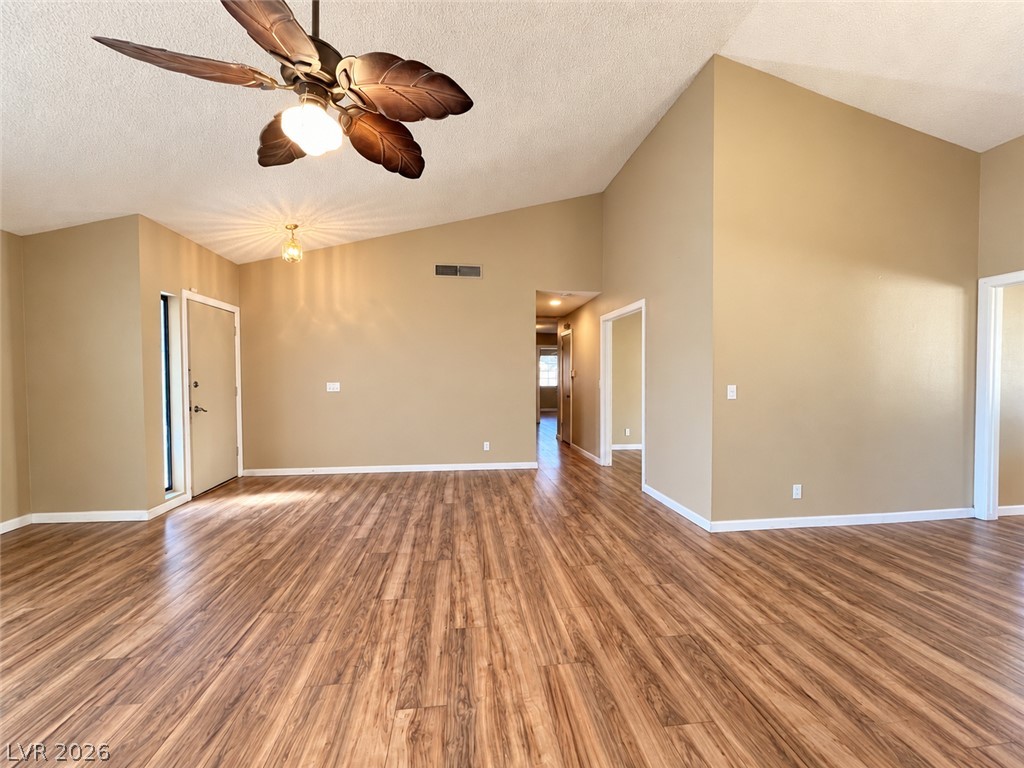 6672 Peachtree Lane Property Photo 5
