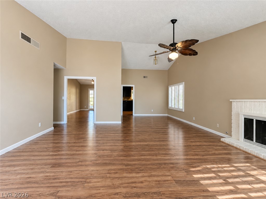 6672 Peachtree Lane Property Photo 9