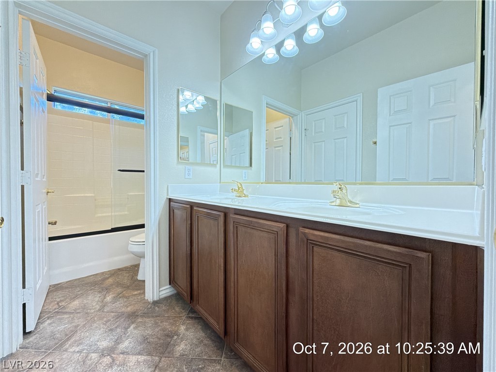 246 Queens Court Property Photo 36