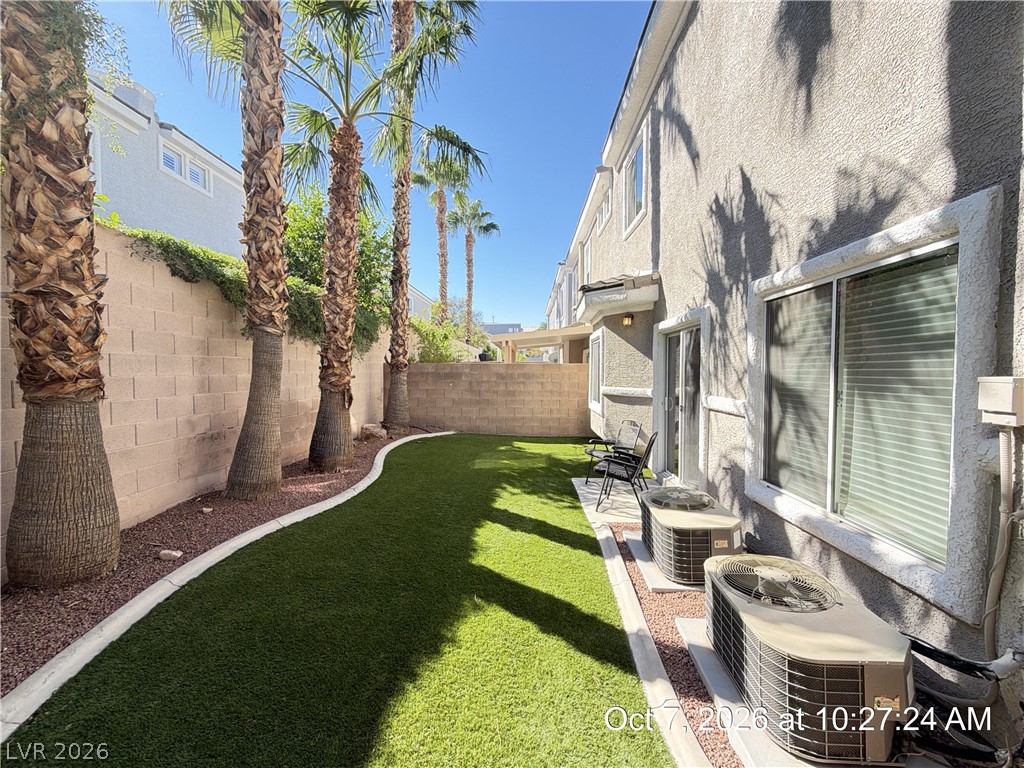 246 Queens Court Property Photo 41