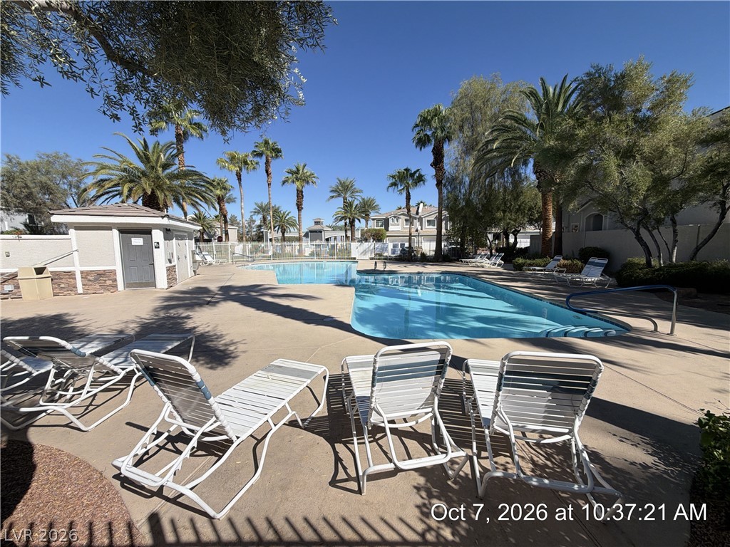 246 Queens Court Property Photo 45