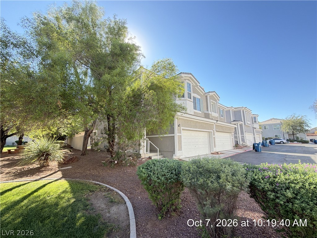 246 Queens Court Property Photo 49