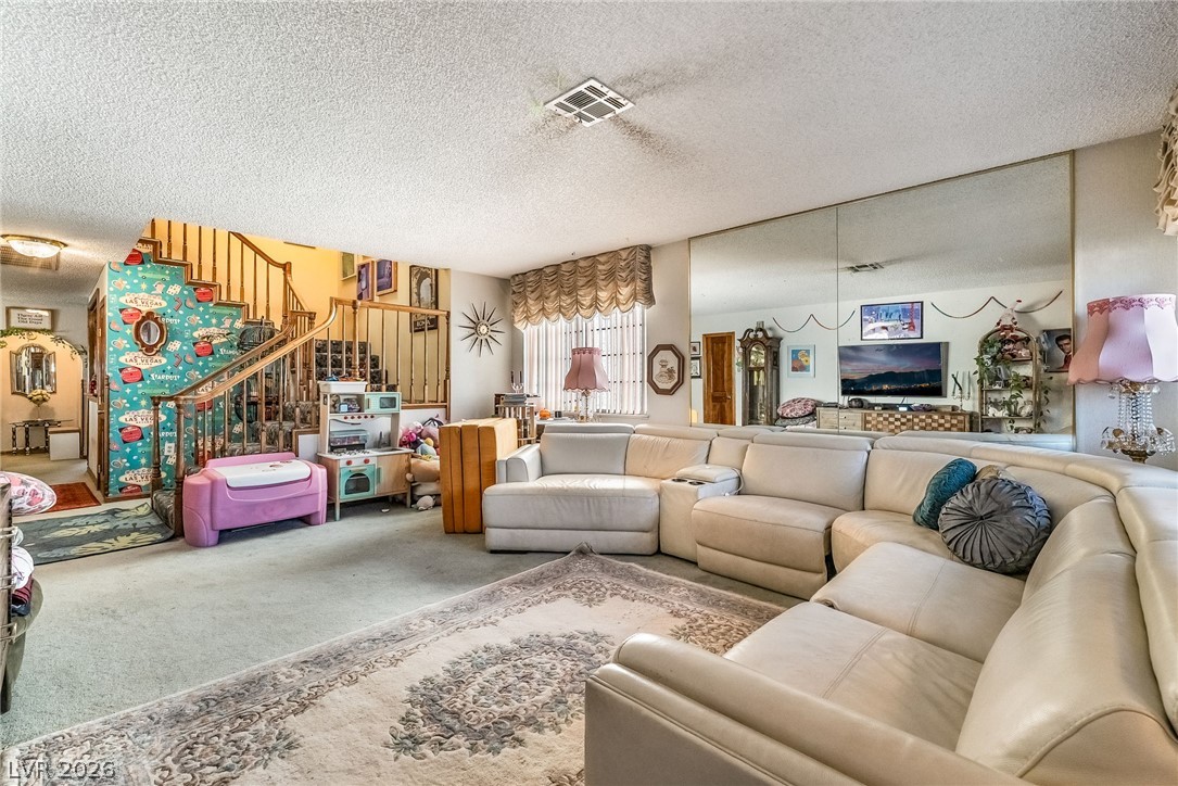 3947 Tudur Lane Property Photo 4