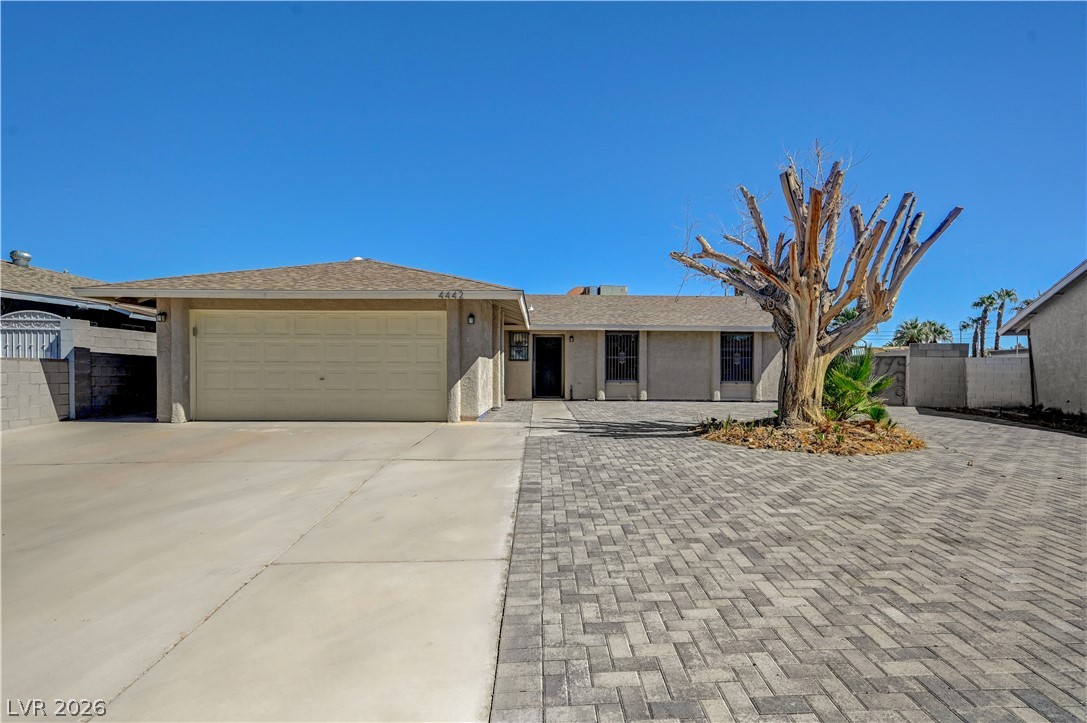 4442 Eureka Circle Property Photo 3