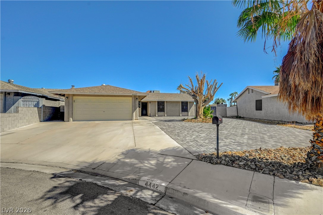 4442 Eureka Circle Property Photo 4