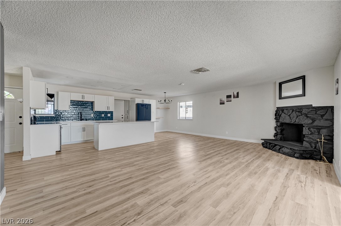 4442 Eureka Circle Property Photo 15