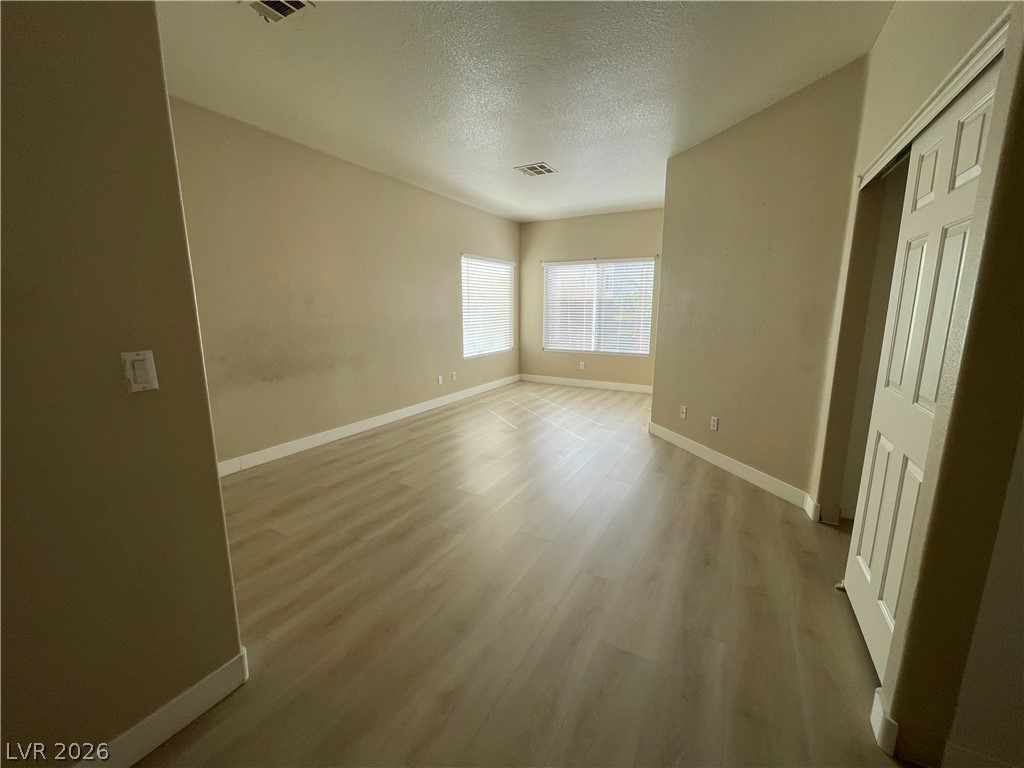 7873 Blue Brook Drive Property Photo 7