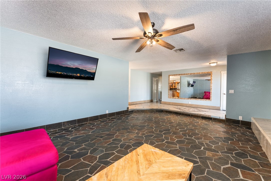 1679 Golden Arrow Drive Property Photo 10