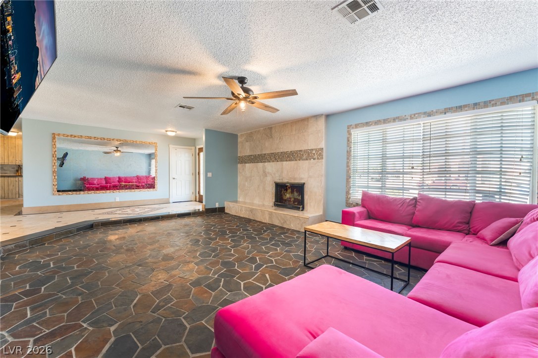 1679 Golden Arrow Drive Property Photo 12