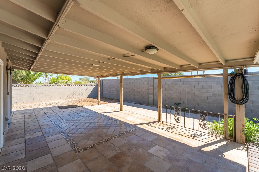 1679 Golden Arrow Drive Property Photo 38