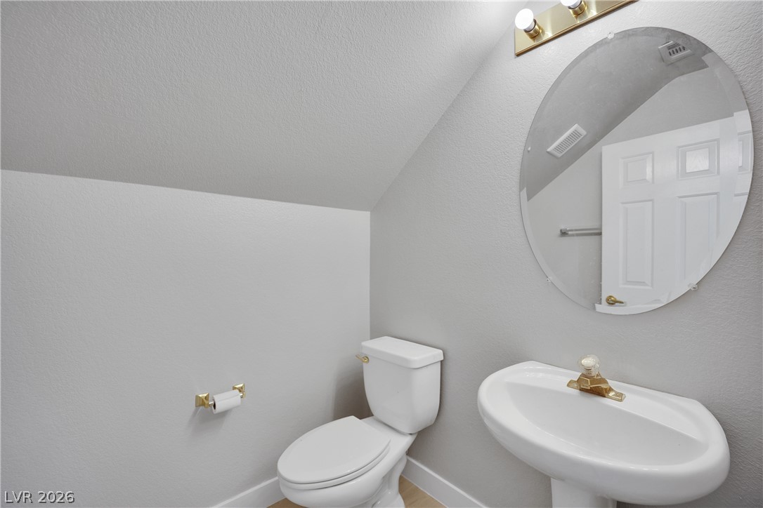 11004 Linden Leaf Avenue Property Photo 17