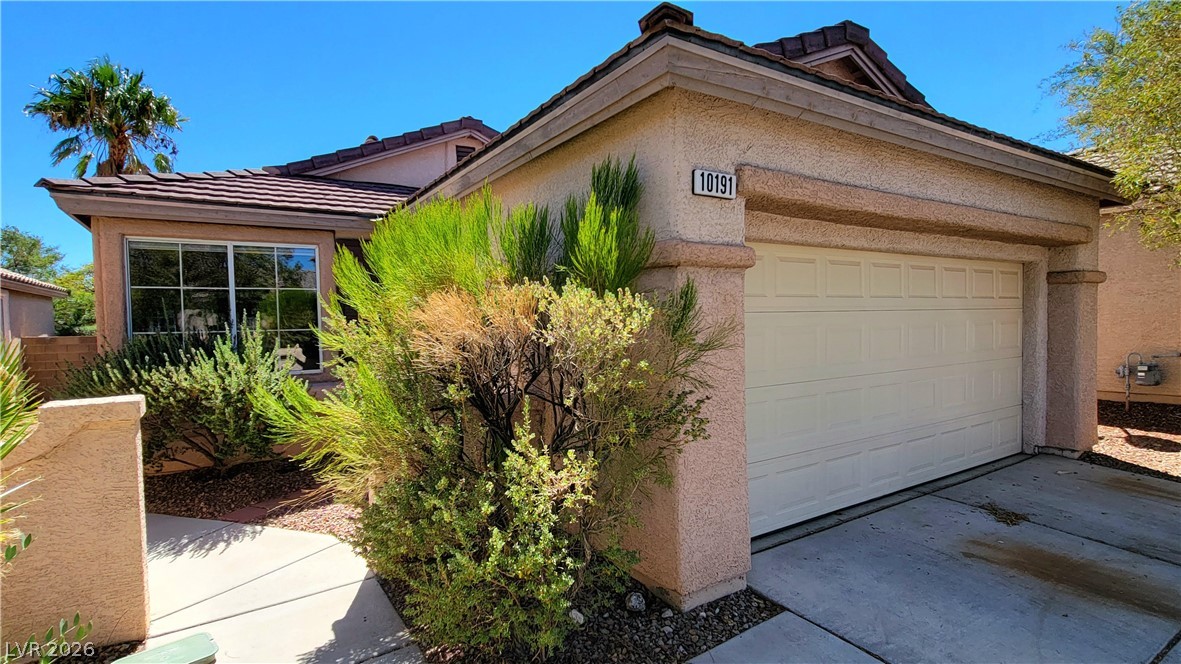 10191 Bentley Oaks Avenue Property Photo 1