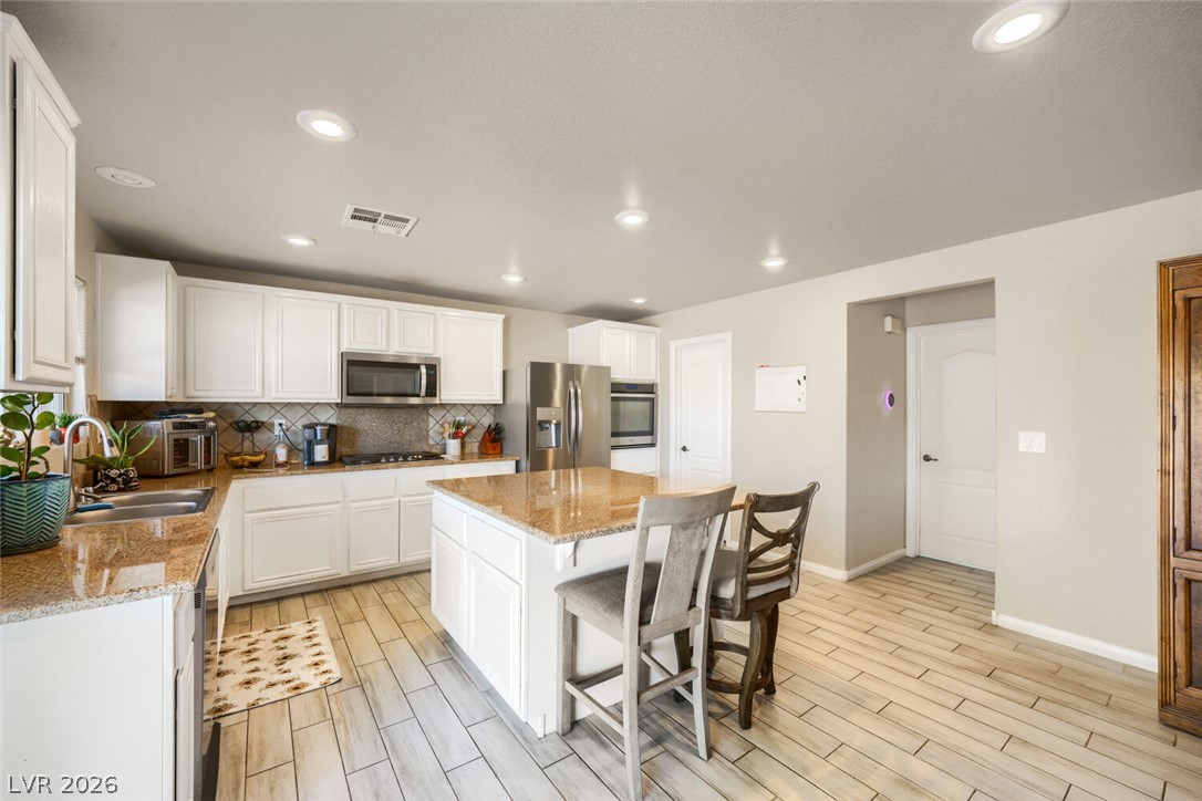 1192 Calvert Street Property Photo 11