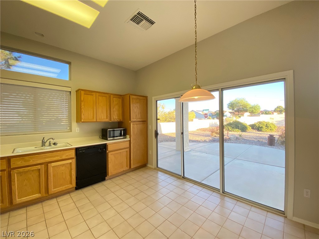 10501 City Clouds Court Property Photo 7