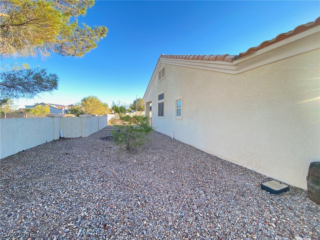 10501 City Clouds Court Property Photo 22