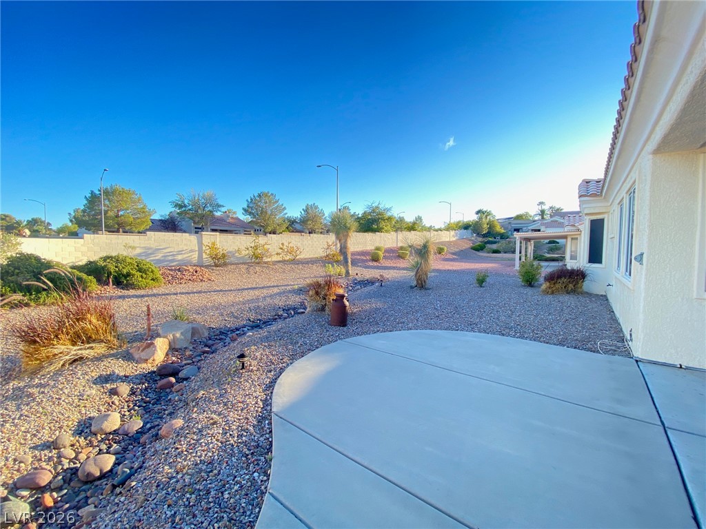 10501 City Clouds Court Property Photo 28