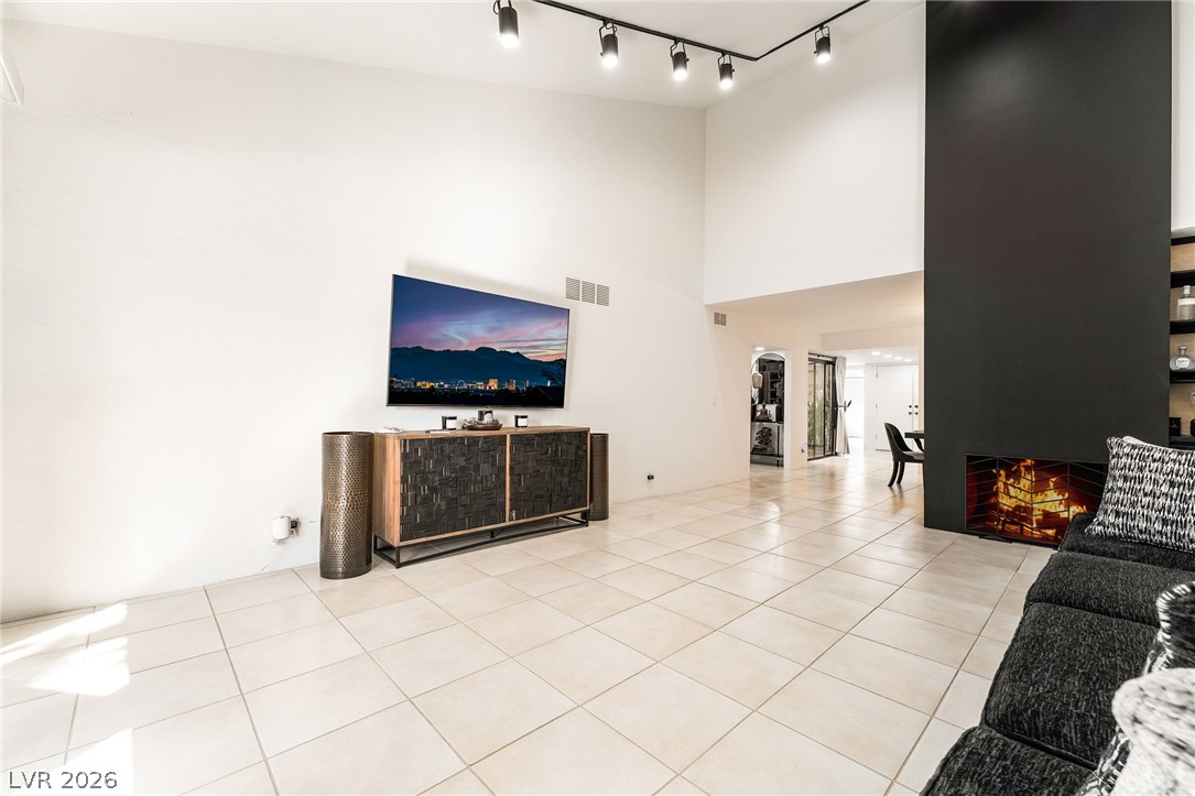 2641 San Martin Court Property Photo 13
