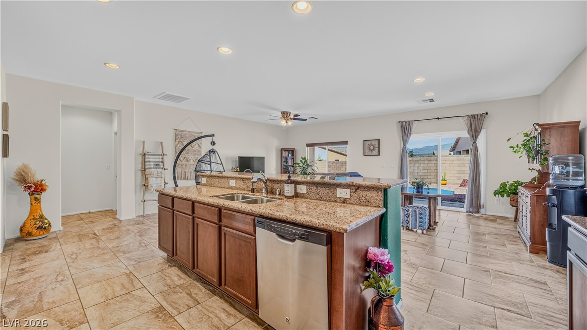5500 East Volterra Drive Property Photo 8