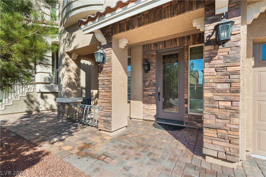 8226 Dover Canyon Court Property Photo 3