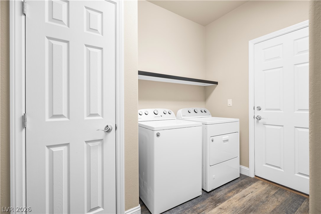 8226 Dover Canyon Court Property Photo 18