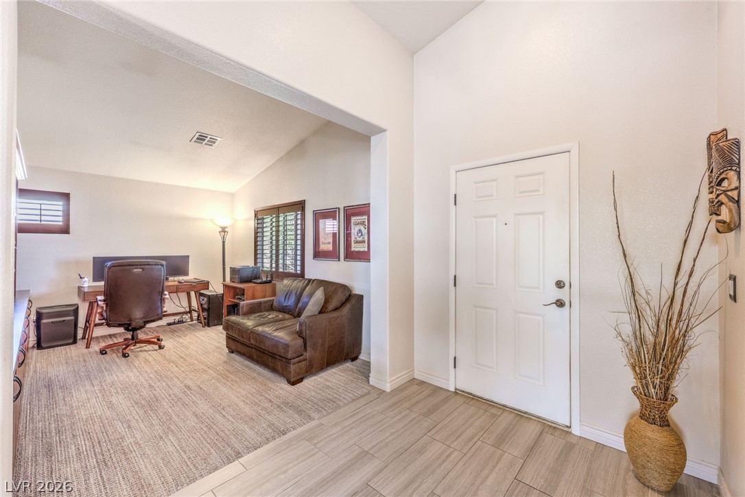 2131 Mountain Glow Avenue Property Photo 2